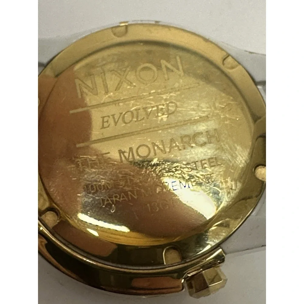 Nixon Evolved The Monarch Ladies Watch New Battery 42MM 6.25
